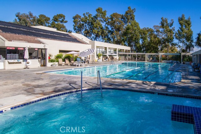 2049 Via Mariposa East, Laguna Woods CA: https://media.crmls.org/medias/acae94b5-e2b2-43ec-a13b-c2018b4524a2.jpg