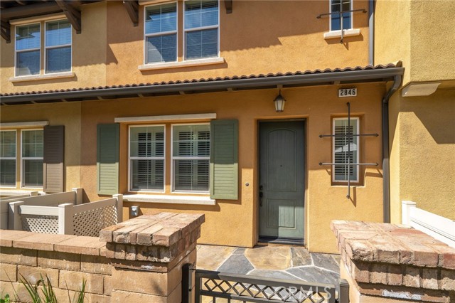 Detail Gallery Image 3 of 29 For 2846 E via Fiano, Ontario,  CA 91764 - 3 Beds | 2/1 Baths