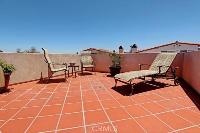 216 Irena Avenue, Redondo Beach, California 90277, 3 Bedrooms Bedrooms, ,3 BathroomsBathrooms,Residential,Sold,Irena,SB14153264