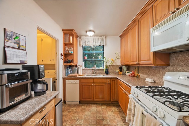 Detail Gallery Image 10 of 29 For 10851 Woodbine, Los Angeles,  CA 90034 - 2 Beds | 1 Baths