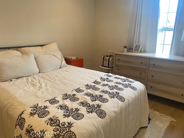 Detail Gallery Image 9 of 17 For 13103 Venice Bld, Los Angeles,  CA 90066 - 3 Beds | 3 Baths