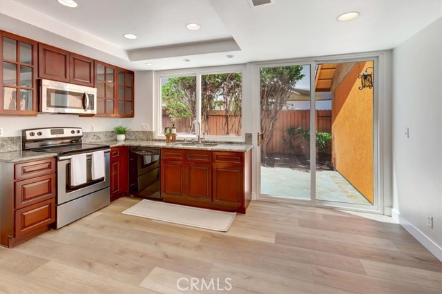 26592 Cortina Drive, Mission Viejo CA: https://media.crmls.org/medias/acb188a6-7573-497c-8fd2-b504fc72e8b2.jpg