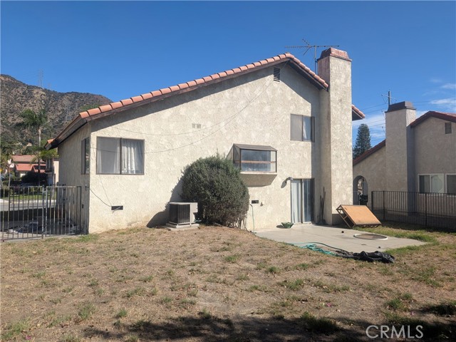 2670 Bernwood photo 2