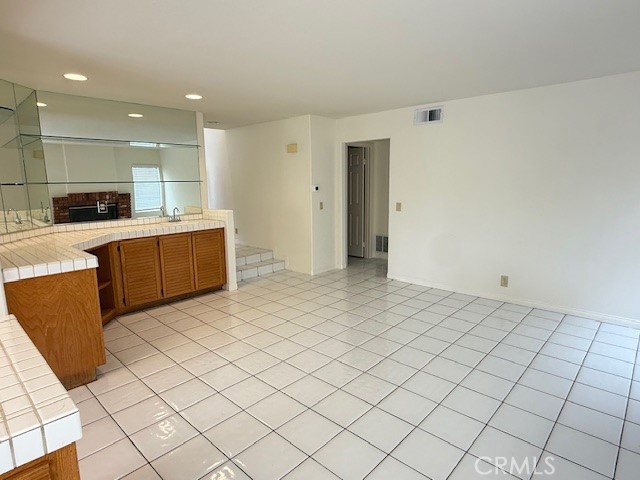 Detail Gallery Image 7 of 19 For 13332 Tiburon, Tustin,  CA 92782 - 3 Beds | 3 Baths