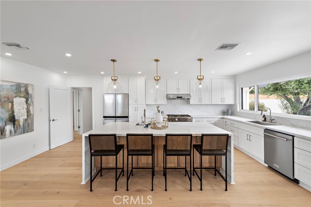 8 Clipper Road, Rancho Palos Verdes CA: https://media.crmls.org/medias/acb27f66-1ddf-49fa-b440-028c1623986a.jpg