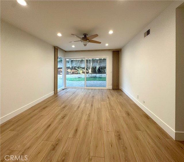 Detail Gallery Image 15 of 26 For 1210 Sandpoint, Corona Del Mar,  CA 92625 - 4 Beds | 2/1 Baths