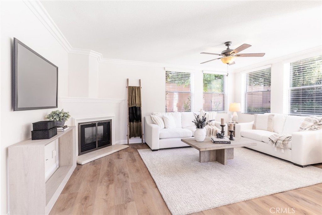 MLS #OC25156927 img 13