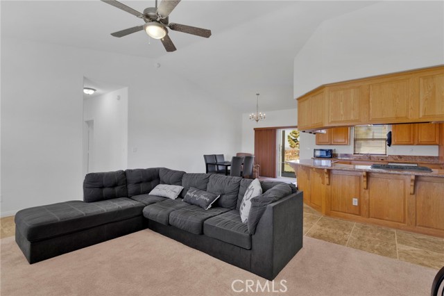 Detail Gallery Image 6 of 34 For 8720 Greasewood Ln, Victorville,  CA 92392 - 4 Beds | 2 Baths