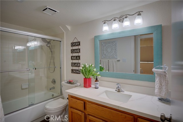 Detail Gallery Image 7 of 16 For 2600 Brookside Dr #11,  Bakersfield,  CA 93311 - 2 Beds | 2 Baths