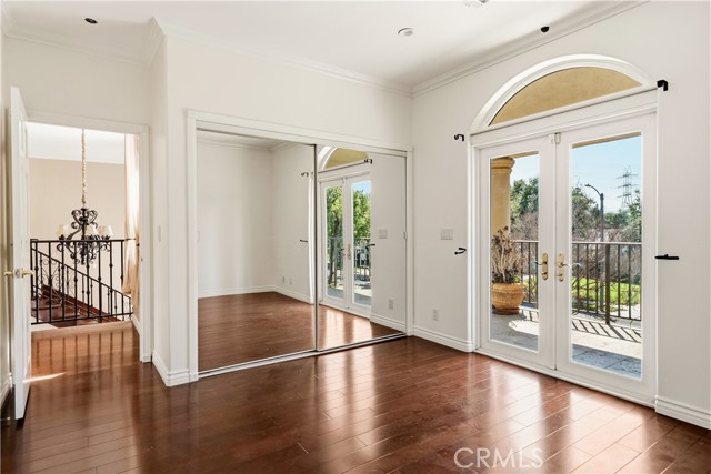 Detail Gallery Image 28 of 66 For 406 N Fairview, Burbank,  CA 91505 - 5 Beds | 4/1 Baths