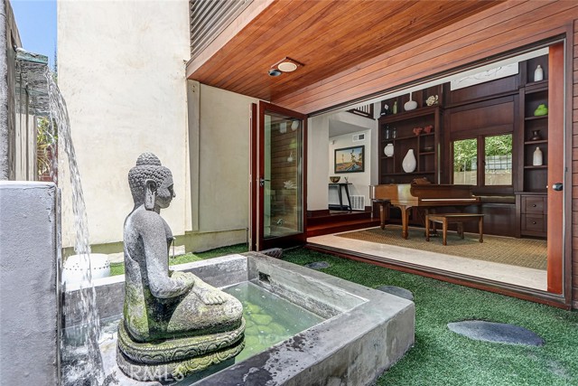 Detail Gallery Image 10 of 47 For 436 32nd St., Manhattan Beach,  CA 90266 - 4 Beds | 4 Baths