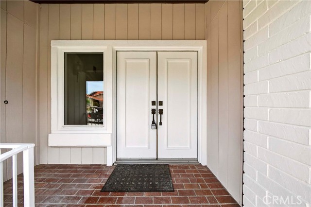 Detail Gallery Image 3 of 38 For 1836 Fairford Dr, Fullerton,  CA 92833 - 4 Beds | 2/1 Baths