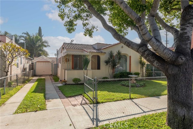 Detail Gallery Image 2 of 48 For 1228 E 64th, Long Beach,  CA 90805 - 2 Beds | 1 Baths