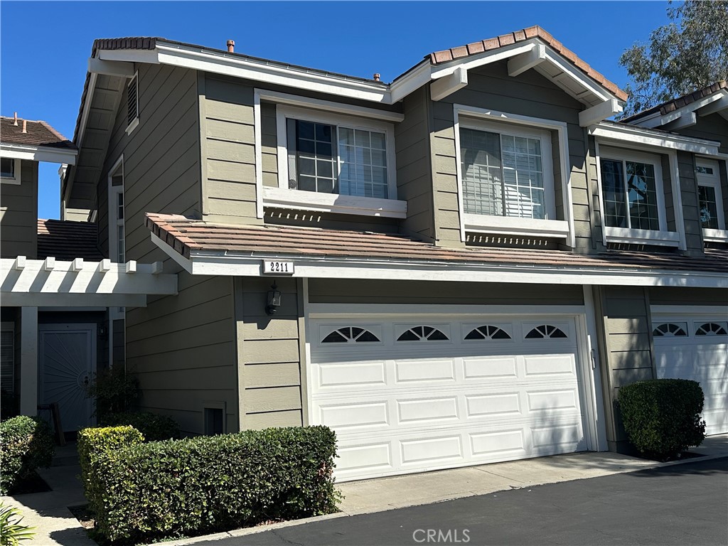 2211 Carob