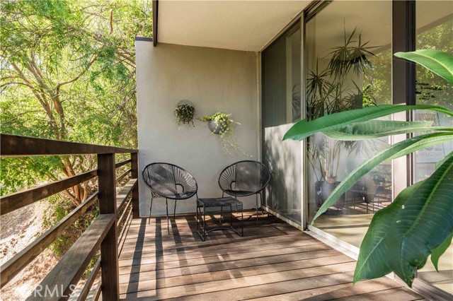 4380 Canyon Crest Road, Altadena CA: https://media.crmls.org/medias/acb66efd-c8d1-42c0-a591-905a12863dee.jpg