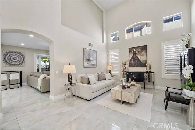 Detail Gallery Image 8 of 56 For 7135 Ashley Dr, Huntington Beach,  CA 92648 - 5 Beds | 3 Baths