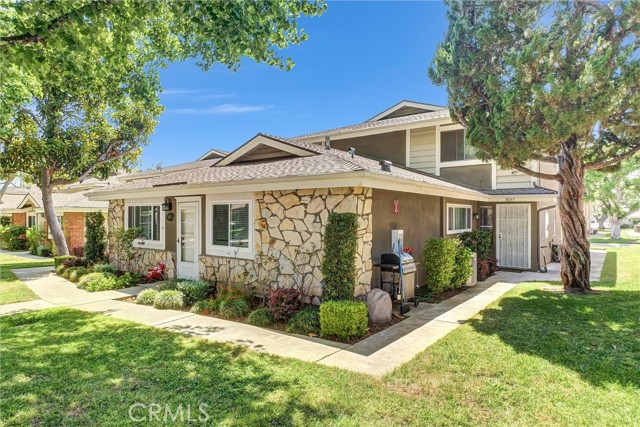 3037 Knollwood Avenue, La Verne CA: https://media.crmls.org/medias/acb690e0-f132-4a57-95f7-ce9894c7b98e.jpg