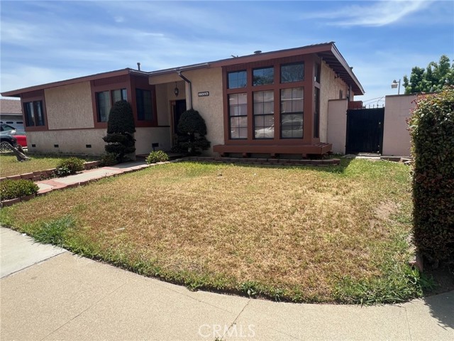 Detail Gallery Image 2 of 19 For 2524 W 115th St, Hawthorne,  CA 90250 - 4 Beds | 2 Baths