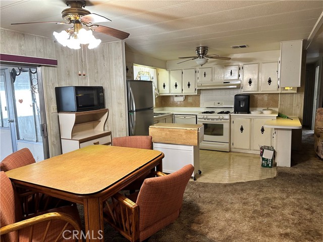 Detail Gallery Image 8 of 28 For 27 Bermuda Palm Rv Pk Ln, –,  CA 92242 - 3 Beds | 2 Baths