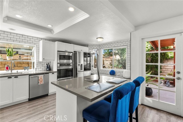 Detail Gallery Image 20 of 39 For 19777 Azure Field Dr, Newhall,  CA 91321 - 3 Beds | 3 Baths