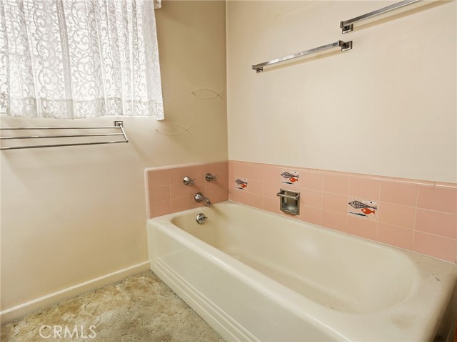 Image 24 of 56 For 236 Providencia Avenue