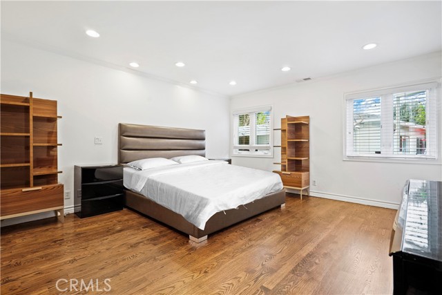 5362 Yolanda Avenue, Tarzana CA: https://media.crmls.org/medias/acb95bc6-a1d9-47dd-aa47-ac0384e08b6e.jpg