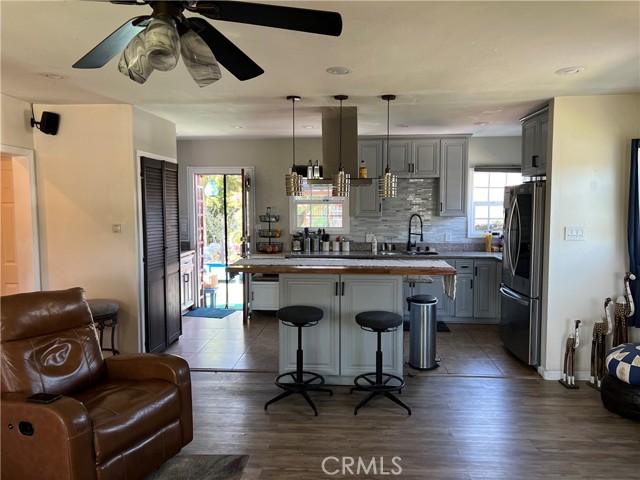 10709 Wheelock Circle, Whittier CA: https://media.crmls.org/medias/acba2027-0a23-4e81-9476-94d621ca5f3c.jpg