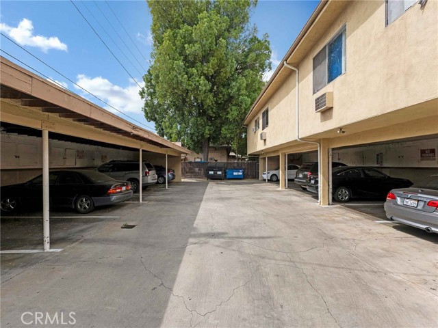 7049 Vassar Avenue, Canoga Park CA: https://media.crmls.org/medias/acbac482-93e3-434c-b27b-cc960358c0be.jpg