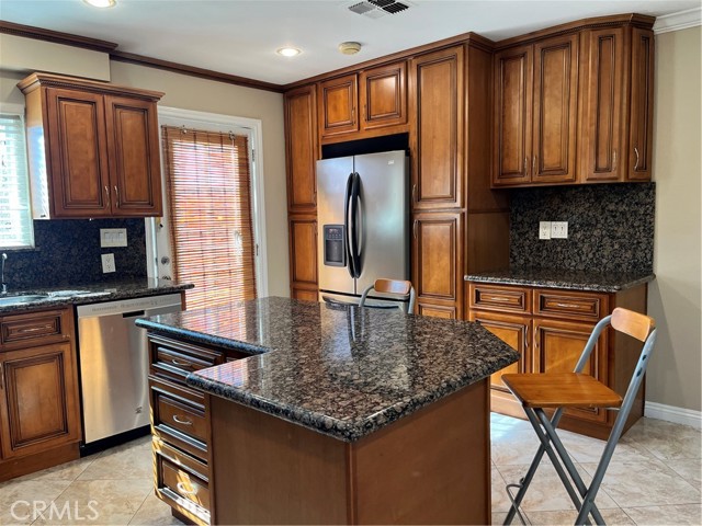 Detail Gallery Image 11 of 25 For 135 Flower #B,  Costa Mesa,  CA 92627 - 2 Beds | 2 Baths