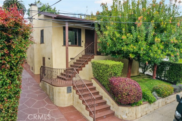 Detail Gallery Image 28 of 31 For 713 Hampden Pl, Pacific Palisades,  CA 90272 - 2 Beds | 1/1 Baths
