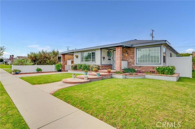 Detail Gallery Image 2 of 31 For 5131 Gaviota, Long Beach,  CA 90807 - 2 Beds | 1 Baths