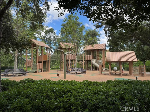 Detail Gallery Image 36 of 42 For 80 Cipresso, Irvine,  CA 92618 - 4 Beds | 3 Baths