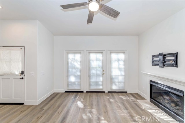 58 Paisley Place, Irvine CA: https://media.crmls.org/medias/acbc1a88-24e8-4735-8261-cb16eae737d6.jpg