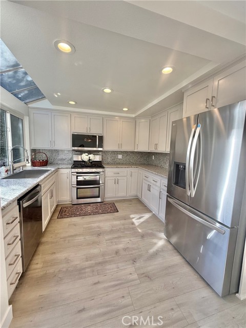 Detail Gallery Image 21 of 64 For 19624 Crystal Hills, Porter Ranch,  CA 91326 - 3 Beds | 3 Baths