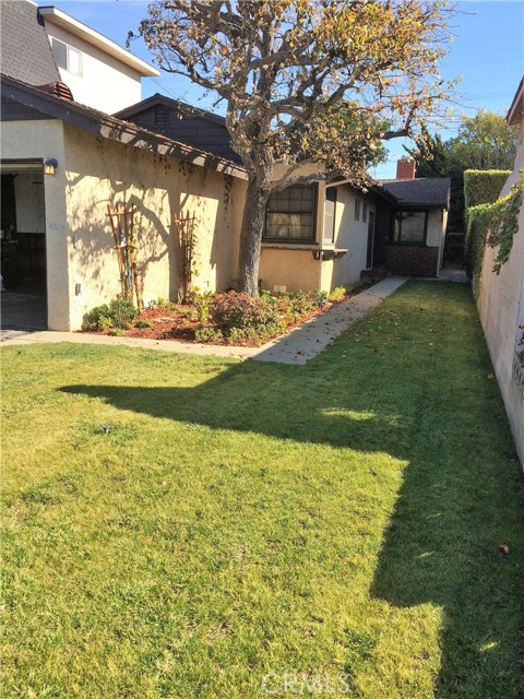 326 Prospect Avenue, Redondo Beach, California 90277, 4 Bedrooms Bedrooms, ,1 BathroomBathrooms,Residential,Sold,Prospect,SB17001248