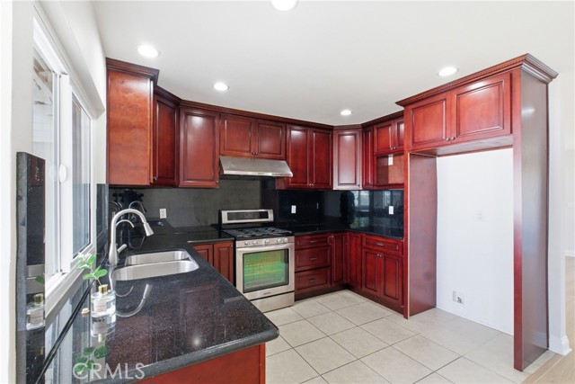 Detail Gallery Image 8 of 28 For 20239 Damietta Dr, Diamond Bar,  CA 91789 - 5 Beds | 3 Baths