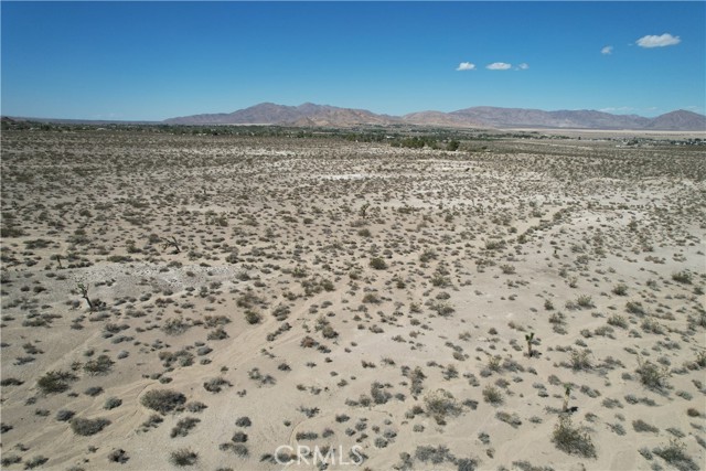 769 Meridian Road, Lucerne Valley CA: https://media.crmls.org/medias/acbe259d-aca7-47c4-a0e8-4c04188ef05a.jpg