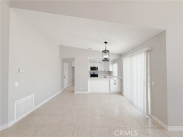 Detail Gallery Image 8 of 25 For 36850 37th St, Palmdale,  CA 93550 - 3 Beds | 2 Baths