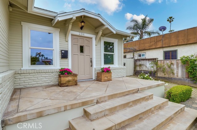 234 Ximeno Avenue, Long Beach CA: https://media.crmls.org/medias/acbf819d-62c5-4be1-a719-e86ff09cc6ce.jpg