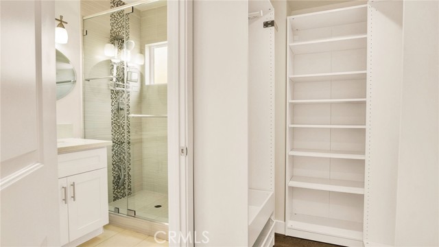 Detail Gallery Image 22 of 45 For 9237 Wakefield Ave #11,  Panorama City,  CA 91402 - 4 Beds | 3/1 Baths