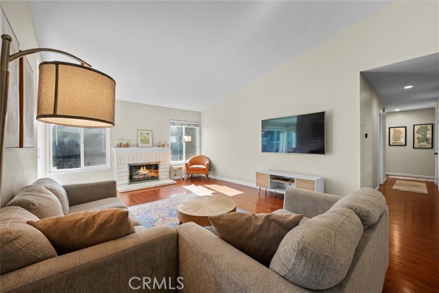 1643 Melody Circle, Corona CA: https://media.crmls.org/medias/acc07938-c112-47c5-bc38-84920d12083a.jpg
