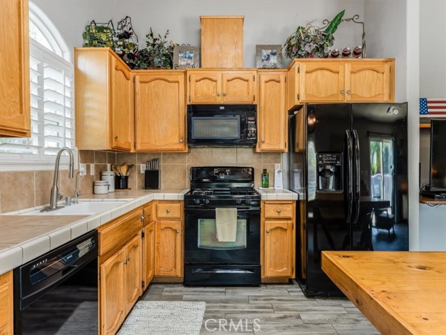 104 W Mariposa Street, Avenal CA: https://media.crmls.org/medias/acc0ab78-a253-4f63-b4c1-3c96380089e3.jpg