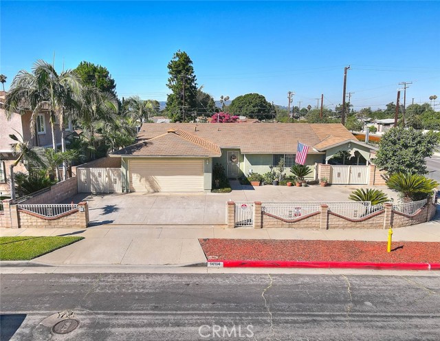 14104 Barrydale Street, La Puente CA: https://media.crmls.org/medias/acc1a804-2915-4ca0-8ca3-1964c6b0b0d9.jpg