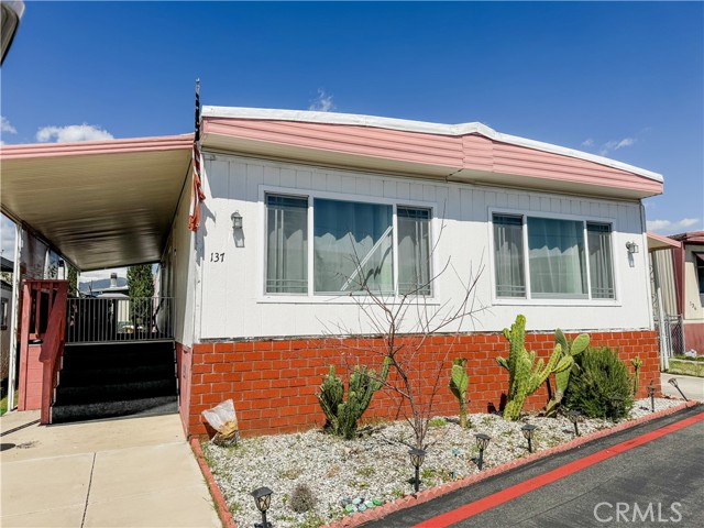Detail Gallery Image 1 of 14 For 21210 Arrow Hwy #137,  Covina,  CA 91724 - 3 Beds | 2 Baths