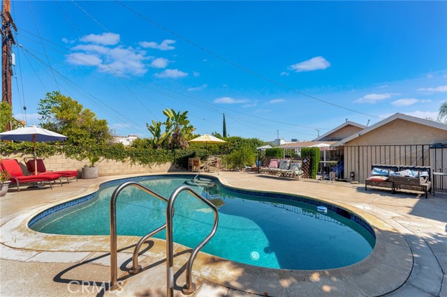 Detail Gallery Image 14 of 19 For 5413 Meridian St, Los Angeles,  CA 90042 - 3 Beds | 1 Baths