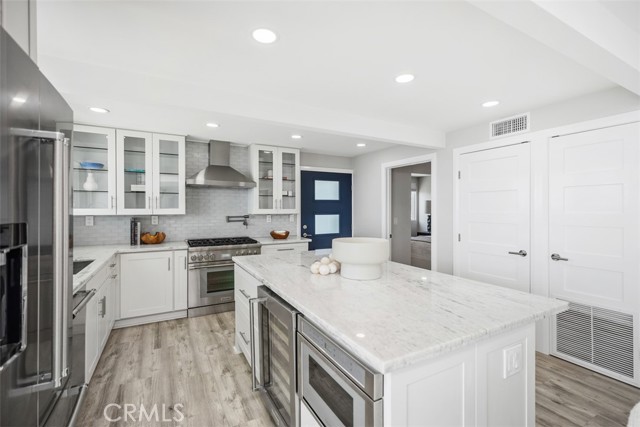 32091 Virginia Way, Laguna Beach CA: https://media.crmls.org/medias/acc230e5-346c-4bf9-83e3-e151547855c2.jpg