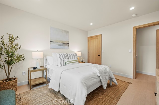 Detail Gallery Image 14 of 52 For 17446 Hatteras St, Encino,  CA 91316 - 4 Beds | 3/1 Baths