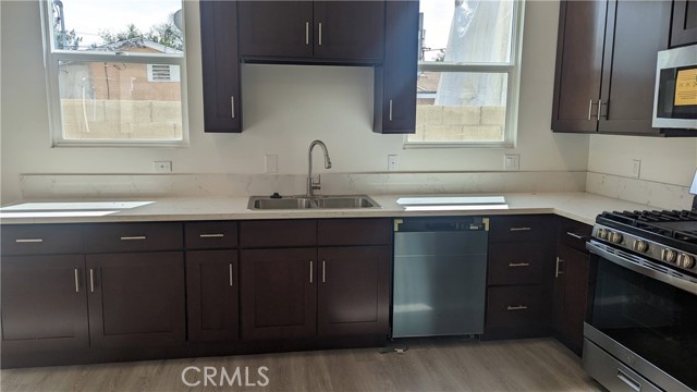 Detail Gallery Image 5 of 19 For 15126 W Logos Ct, North Hills,  CA 91343 - 3 Beds | 2/1 Baths