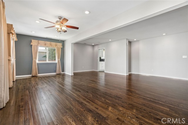 9250 Arleta photo 11
