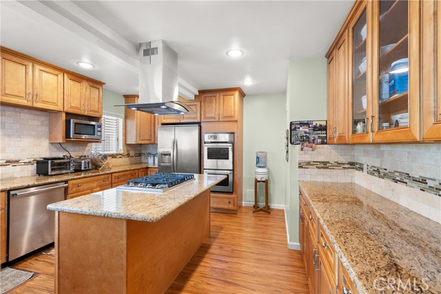 308 Flower Street, Costa Mesa CA: https://media.crmls.org/medias/acc4d30e-2206-4d23-9e58-3c25fd26d3b5.jpg